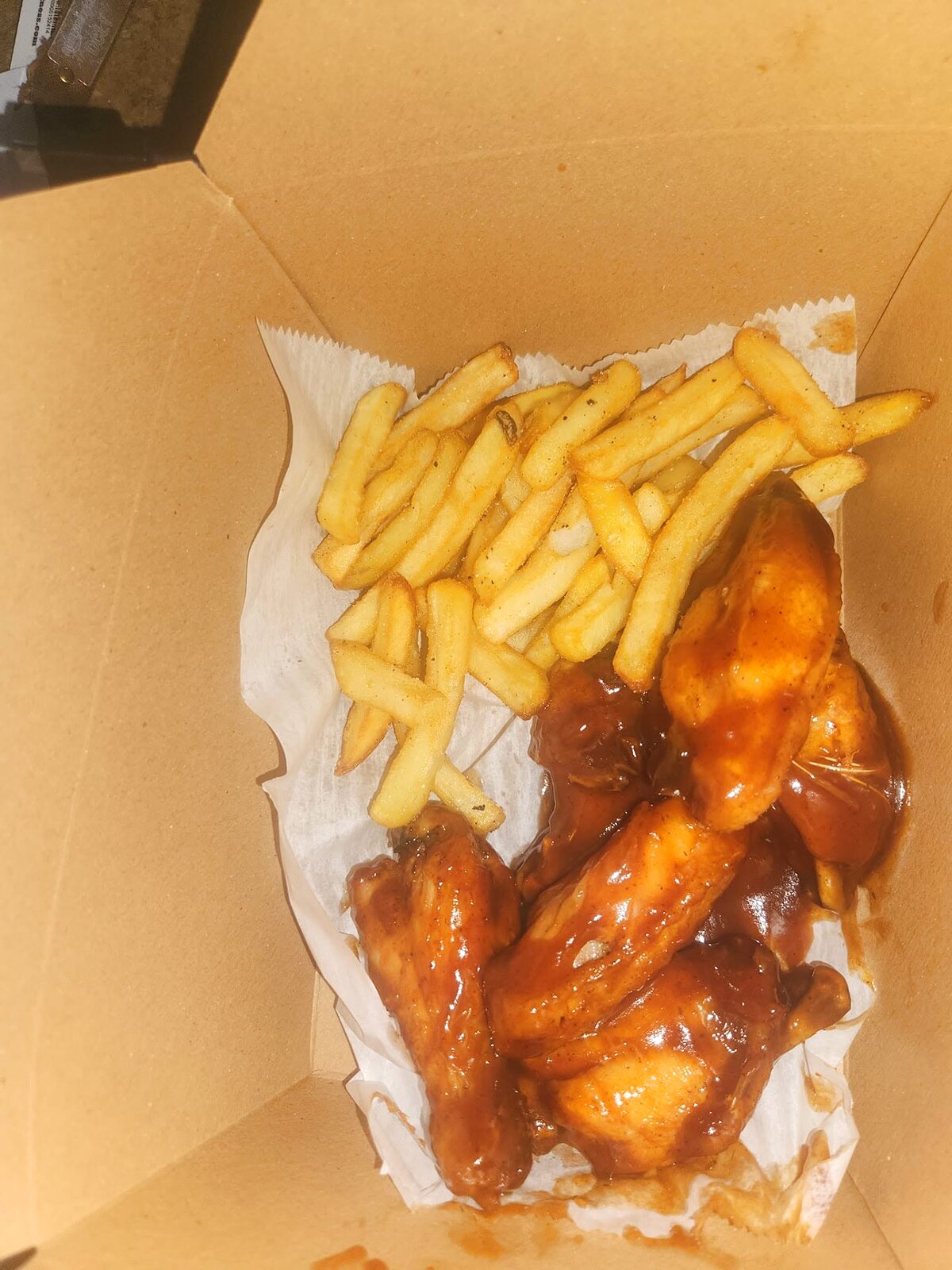 BBQ wings with seasoned fries